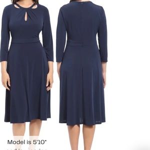 London Times size 10 navy